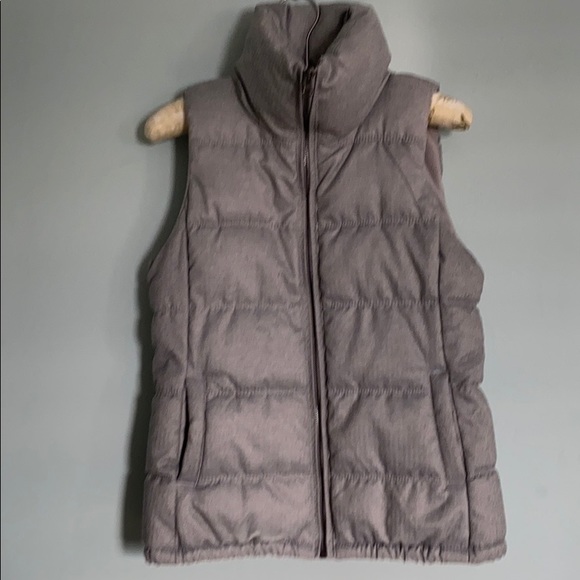 VEST FLUFFY WOMENS - Picture 2 of 10